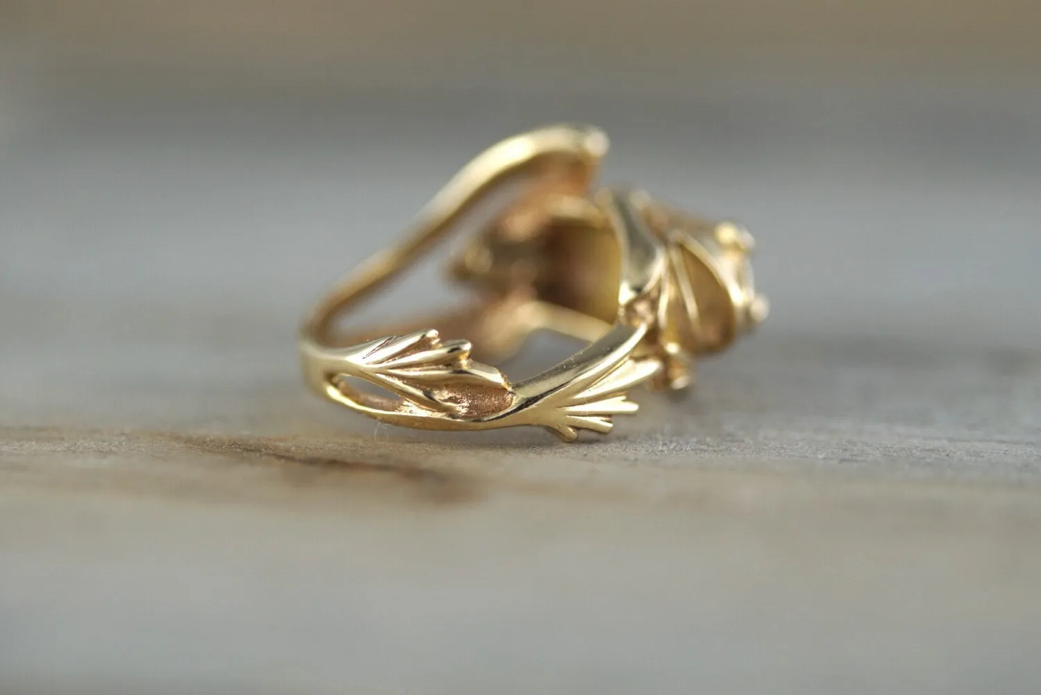 3D Diamond Frog Ring