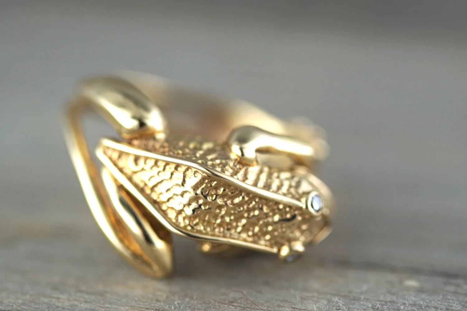 3D Diamond Frog Ring