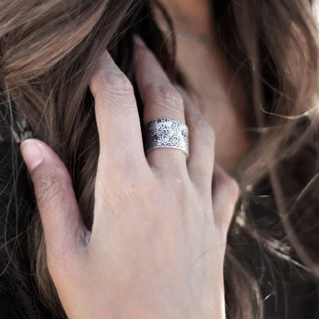 Chi Omega Floral Texture Ring