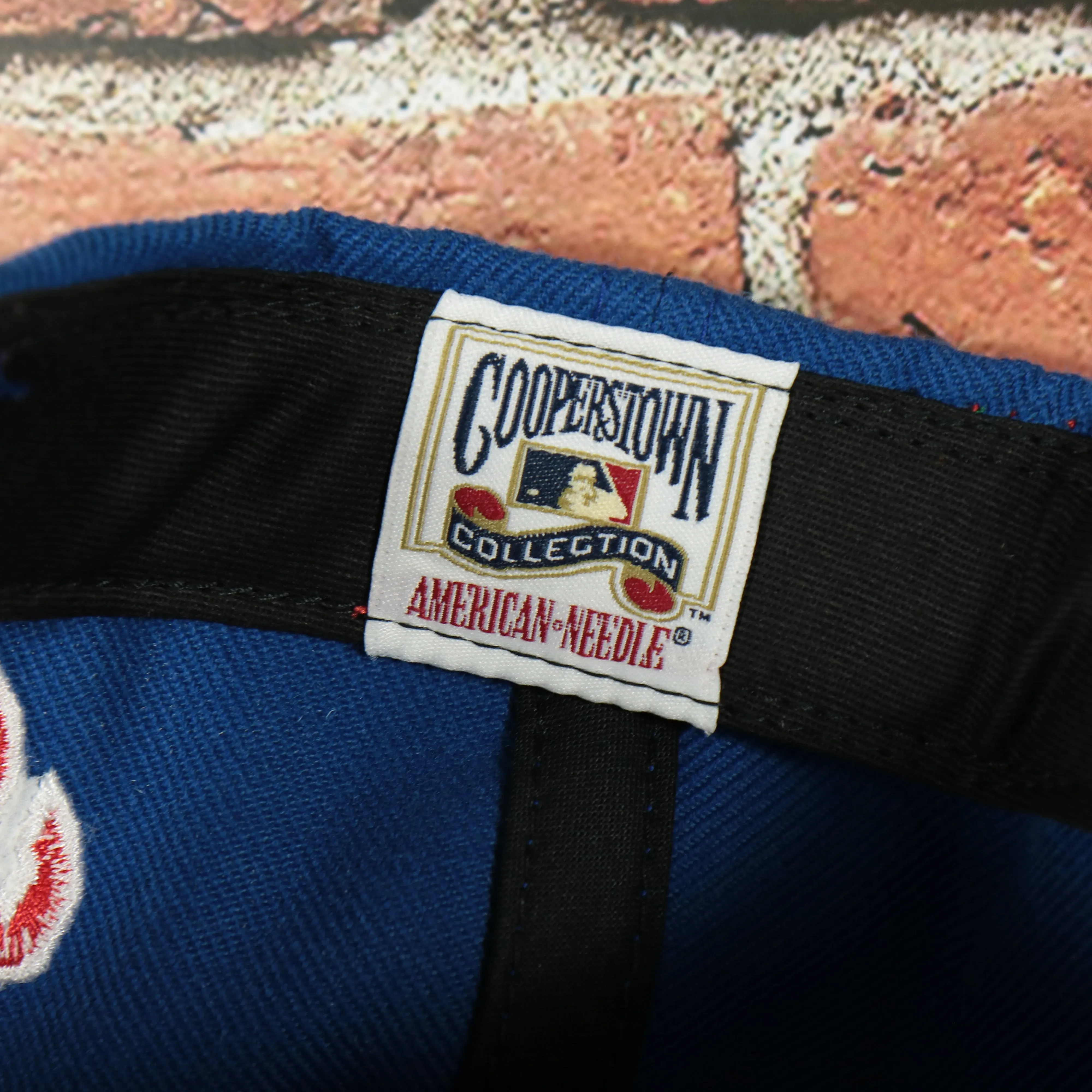 Cooperstown Texas Rangers Blockhead Green Bottom | Two Tone Blue on Red Snapback Hat