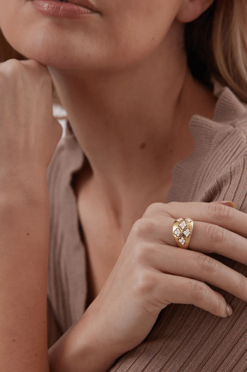 Dujour Four-Cluster and Gold Ring