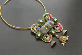 Handmade Jadau Kundan Pendant Hasli Ncklace - Style 1