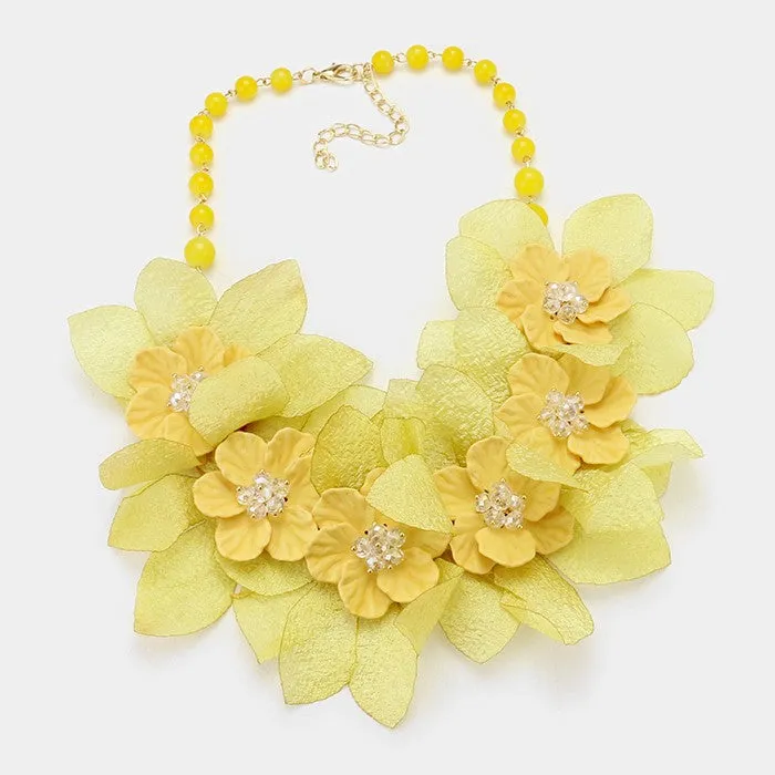 iLLASPARKZ Gradient flowers necklace