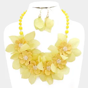 iLLASPARKZ Gradient flowers necklace