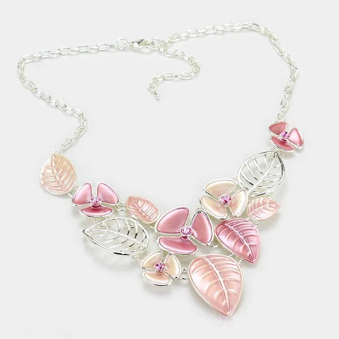 iLLASPARKZ Lacquered flower leaf necklace