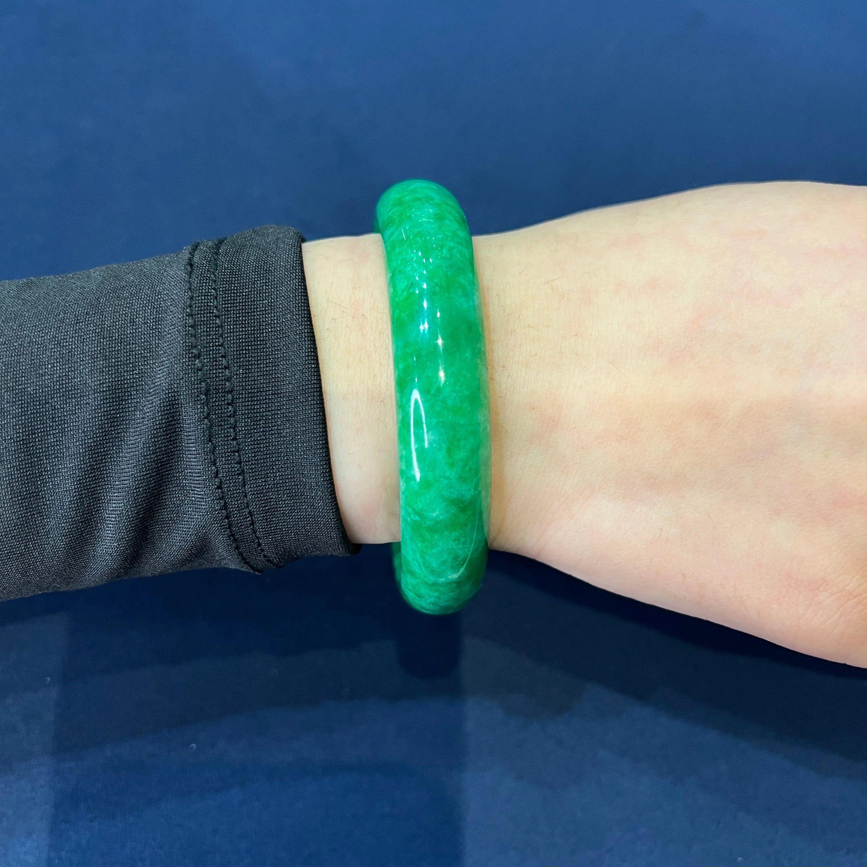 Jade (14mm) Half Round Bangle