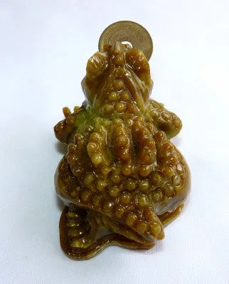 Little Guy Good Luck Auspicious Jade Three Legged Money Toad  Jade Frog Carving  (Toad-6)