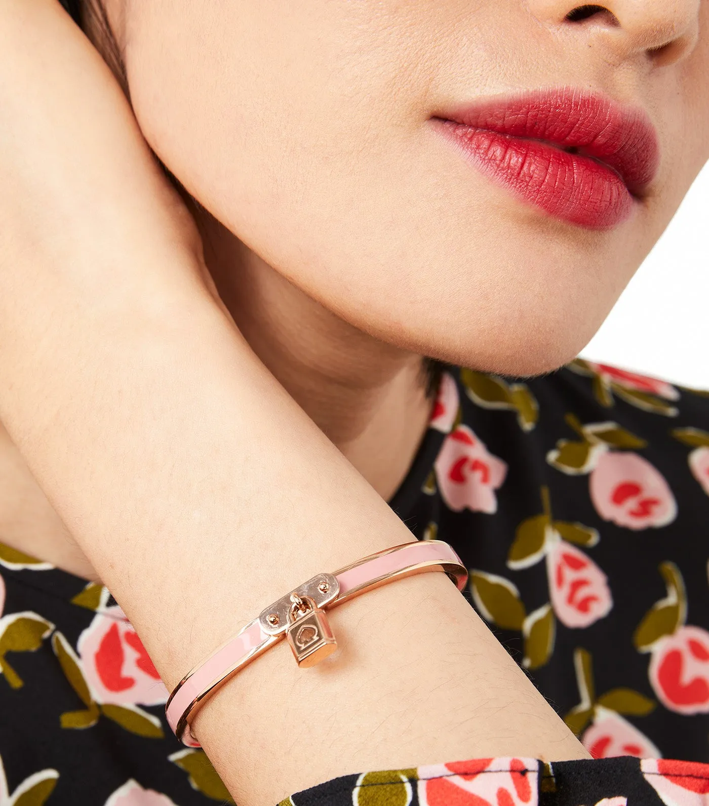 Lock and Spade Charm Bangle Blush