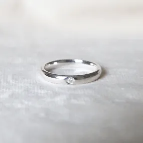 The Court Shape Wedding Band with Single Diamond