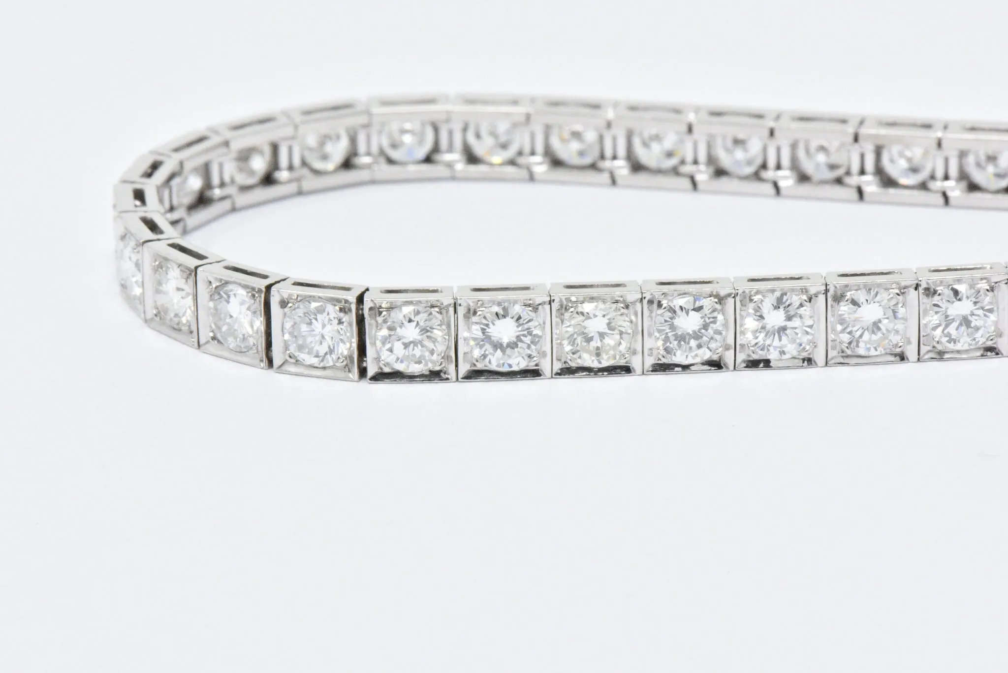 Waslikoff 7.20 Carat Diamond & Platinum Line Tennis Bracelet