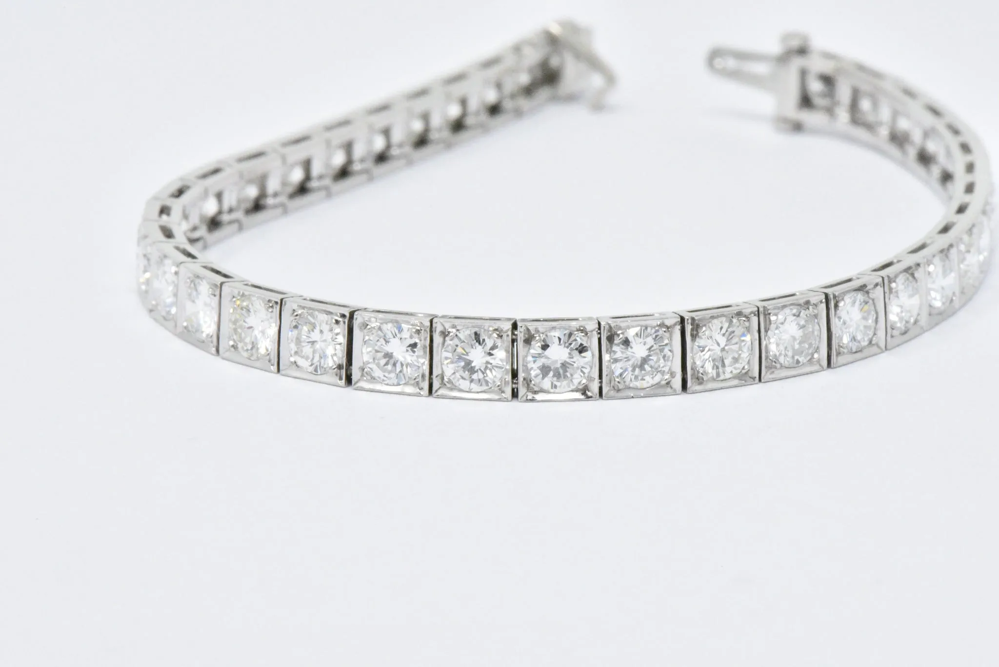 Waslikoff 7.20 Carat Diamond & Platinum Line Tennis Bracelet