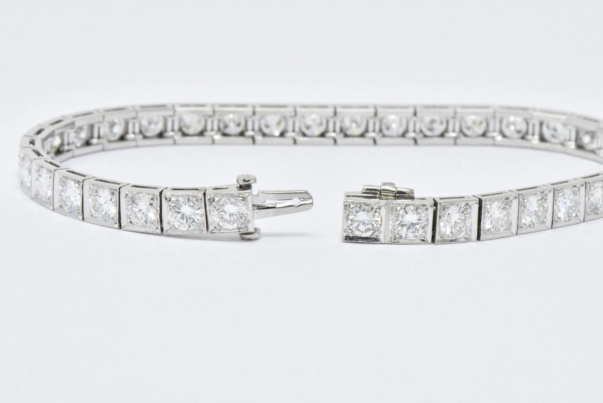 Waslikoff 7.20 Carat Diamond & Platinum Line Tennis Bracelet