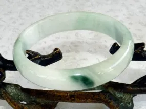 Ying Yu's Jewelry Box- Gorgeous Green Vein on White Burmese Jadeite Grade A Jade Bangle Bracelet 55.5mm (BB2570)